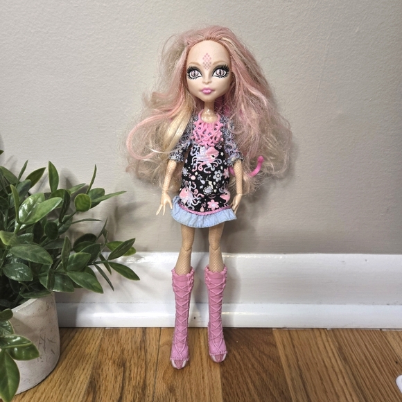 monster high Other - Monster High Viperine Gorgon Frights, Camera Action Doll 2013